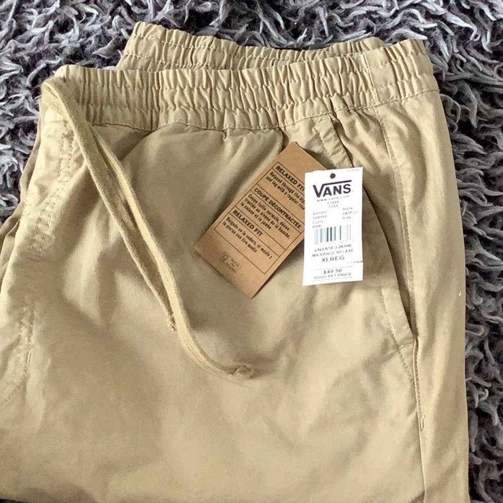 Brand New Khaki Cargo-Styled Pants XL (Vans)